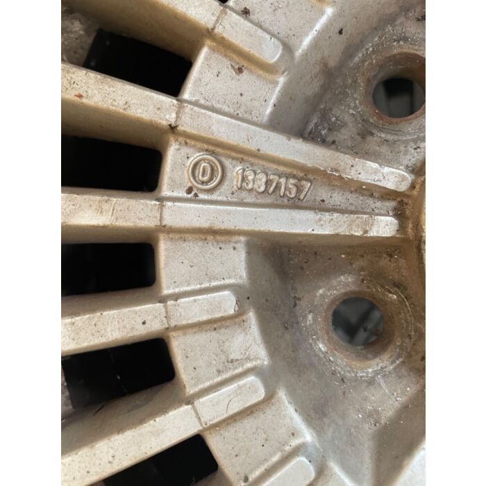 Juego de llantas Corona Volvo 240 244 245 14 pulgadas