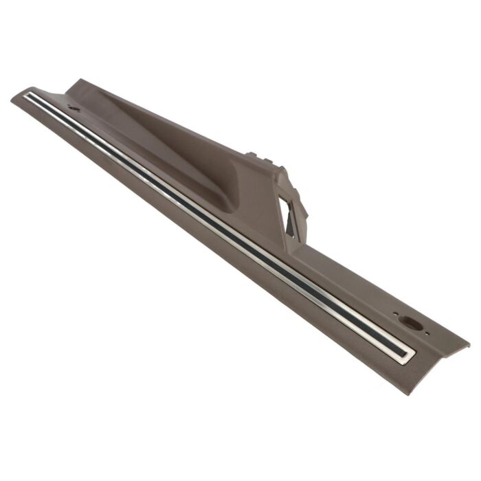 Volvo Sill Trim  gris derecho Volvo repuesto no 1384211