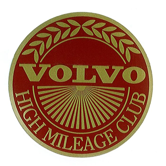 Sticker Volvo high mileage club goudkleur op rood