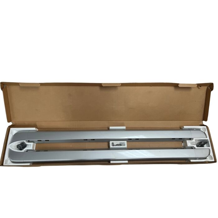Placa de desgaste lateral xc70 para Volvo. Placa antideslizante de lado de umbral en plata.