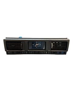 Nombre del Producto: "Consola Original Volvo 240/245 con Reloj y Válvula"

Descripción Corta: "Auténtica consola Volvo, con reloj y válvula, para modelos 240 y 245. NOS."