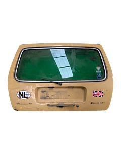 Chapa de Volvo 245 para la puerta trasera -1990 Pieza de Volvo 1315912