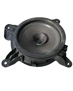 Nombre del producto: "Altavoz Superior Izquierdo para Volvo S60/V70P26/XC70"

Descripción corta: "Mejora tu sonido con nuestro altavoz de puerta izquierda para Volvo."