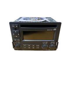 "Radio Estéreo Volvo Premium para V70, C70, S70, V40, S80, 1998, P30623157" 

Descripción: Disfruta de un sonido superior con nuestra radio estéreo Volvo, compatible con modelos V70, C70, S70, V40, S80 de 1998. Incluye pase de radio.