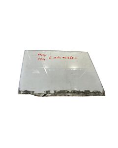 Ventana trasera izquierda de la puerta para un Volvo 144/164, número de pieza LAruit144164U, producto usado