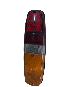 Nombre del producto: "Luz Trasera Izquierda Completa Volvo 145 245 -1980 Usada"

Descripción corta: "Pieza original, en perfecto estado, para modelos Volvo hasta 1980."