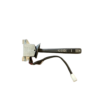 El "Wiper Washer BL" es la solución definitiva para una visión clara y sin obstáculos al conducir. Este líquido lavaparabrisas de alto rendimiento elimina sin esfuerzo la suciedad, la mugre y los restos de insectos del parabrisas, sin dejar rayas.