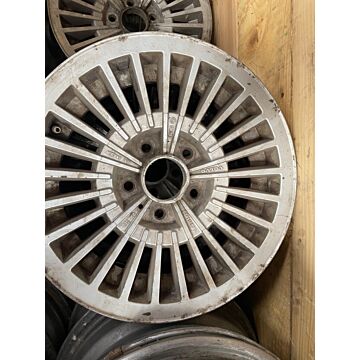 Juego de llantas Corona Volvo 240 244 245 14 pulgadas